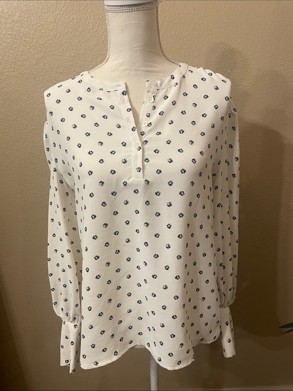Ann Taylor Ivory Chiffon Floral Split Neck Blouse